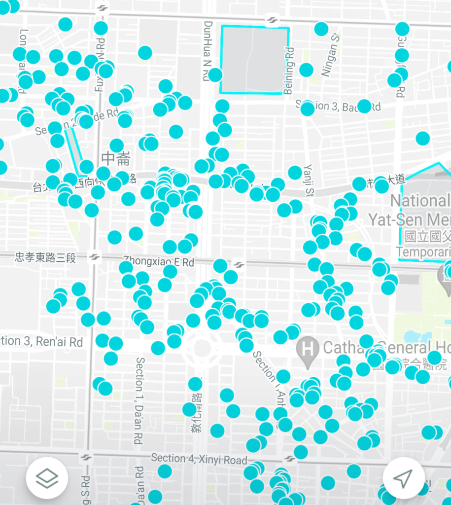 Screenshot: available GoShare scooters around Zhongxiao Fuxing MRT station on a Sunday,7pm.